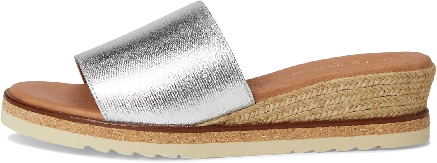 André Assous Women's Nessie Wedge Sandal
