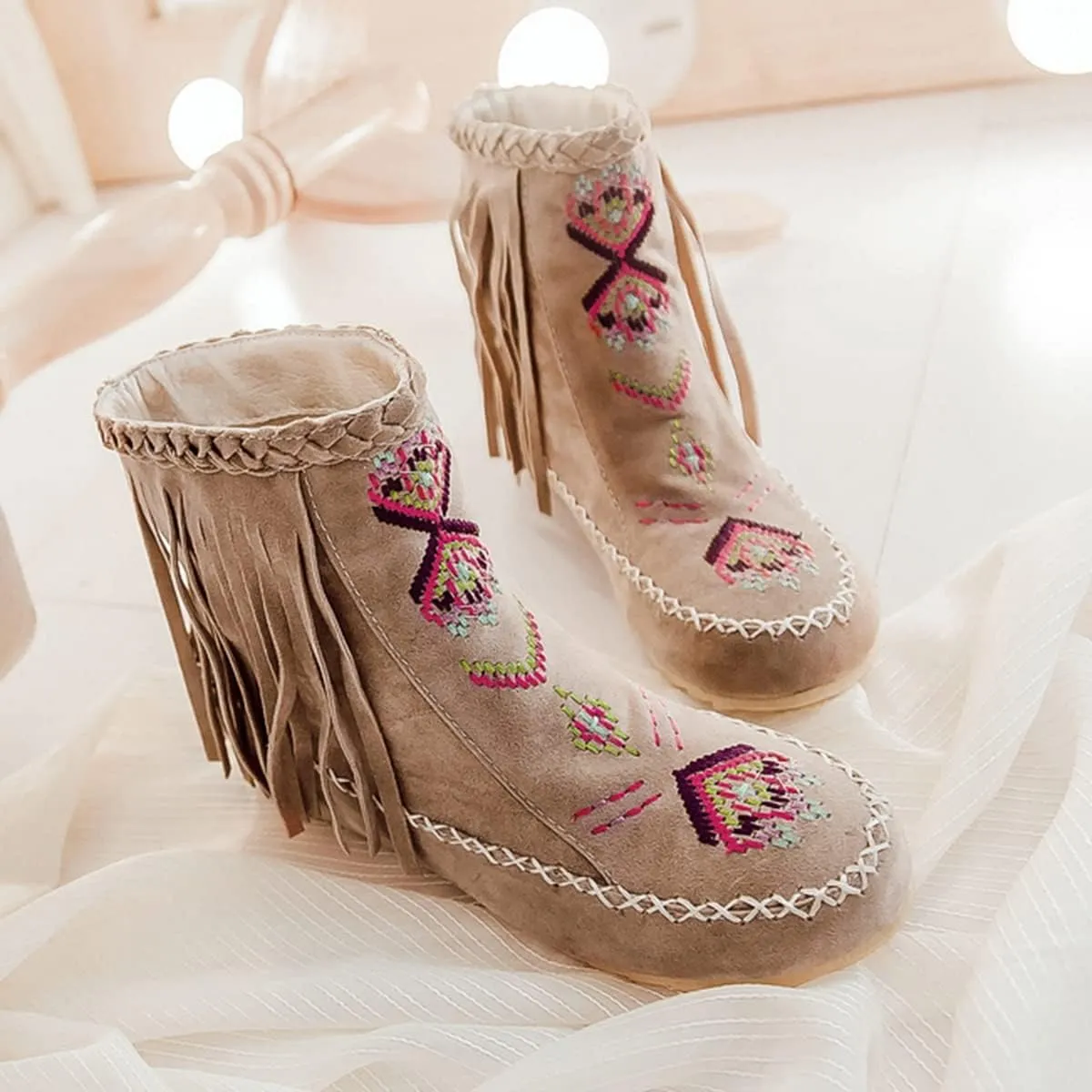 Ciuyurra Classic Fringe Moccasin Boots Ankle High Women Low Heel Booties