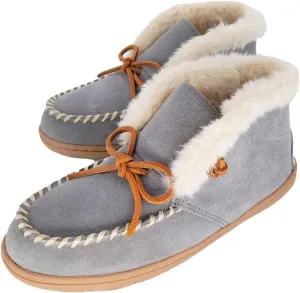 Clarks Women's Moccasin Bootie Slippers, JMH1814B - Suede Indoor/Outdoor Slip-Ons with Faux Fur Lining & Non-Slip Gripped Rubber Outsole - Ladies Comfy & Fluffy Ankle Boots for Winter Use, Grey, 6