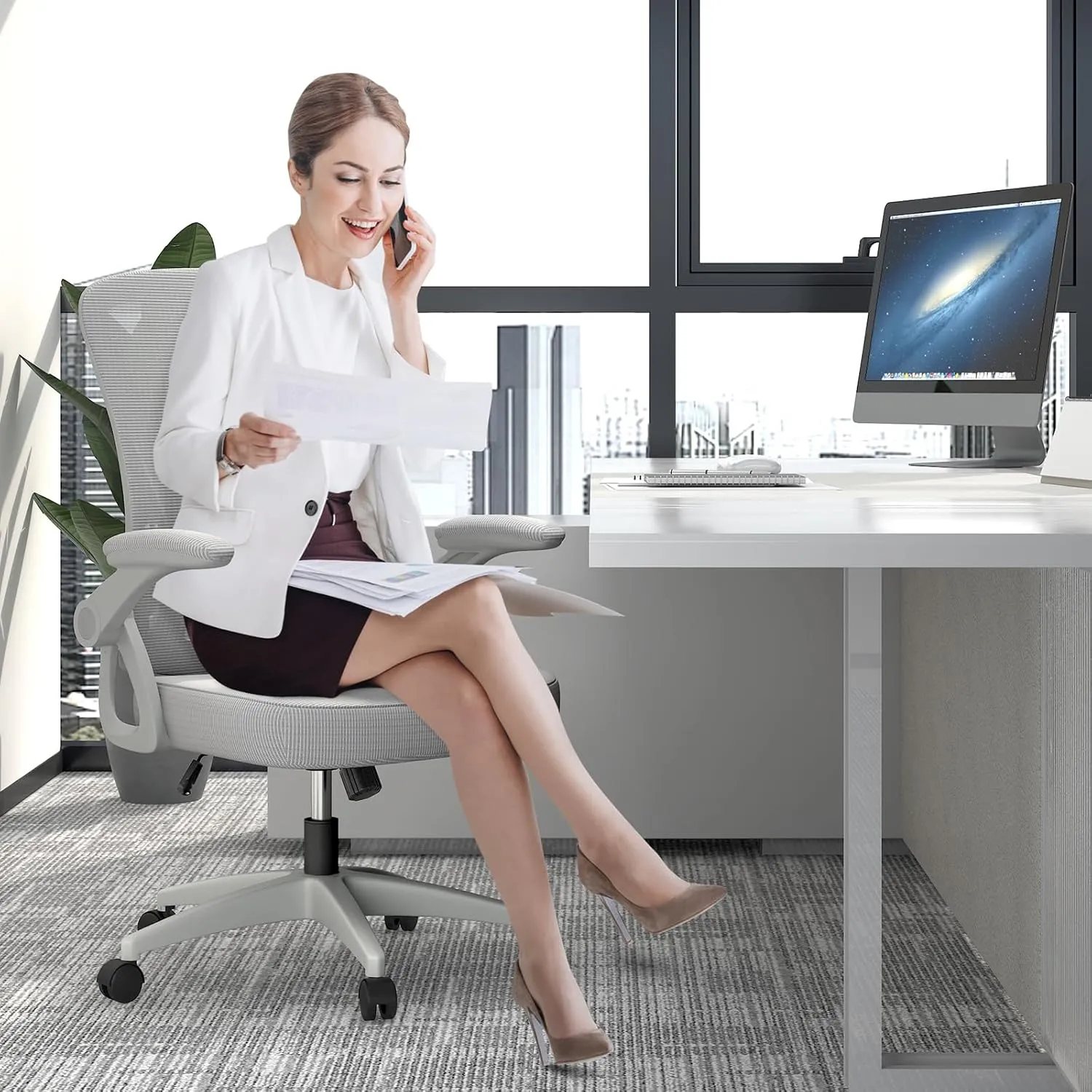 naspaluro Ergonomic Office Chair, Mid Back Desk Chair with Adjustable Height, Swivel Chair with Flip-Up Arms and Lumbar Support, Breathable Mesh Computer Chair for Home/Study/Working, Grey